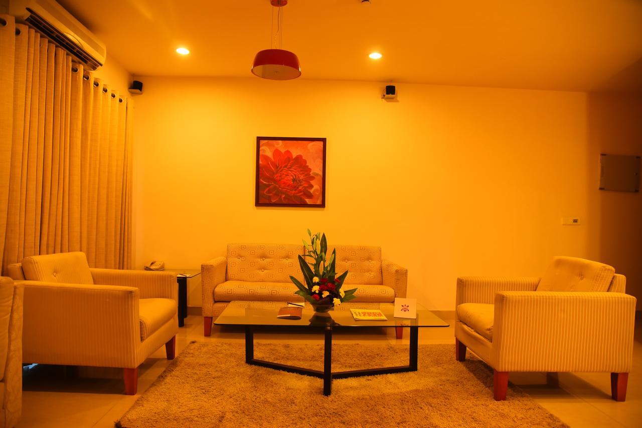 Royal Orchid Suites Whitefield Bangalore Buitenkant foto